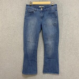 LEVIS 526 Women's Size 6 Slender Boot Jeans Medium Wash‎ Stretch Denim Bootcut